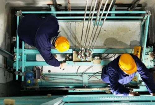 How Environmental Conditions Affect Industrial Lift Performance